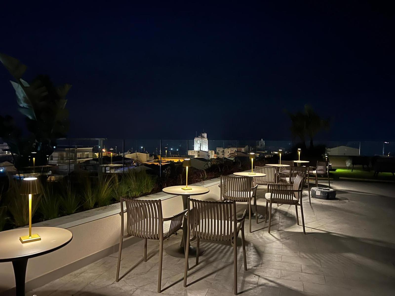 Lumia Hotel Термоли Екстериор снимка