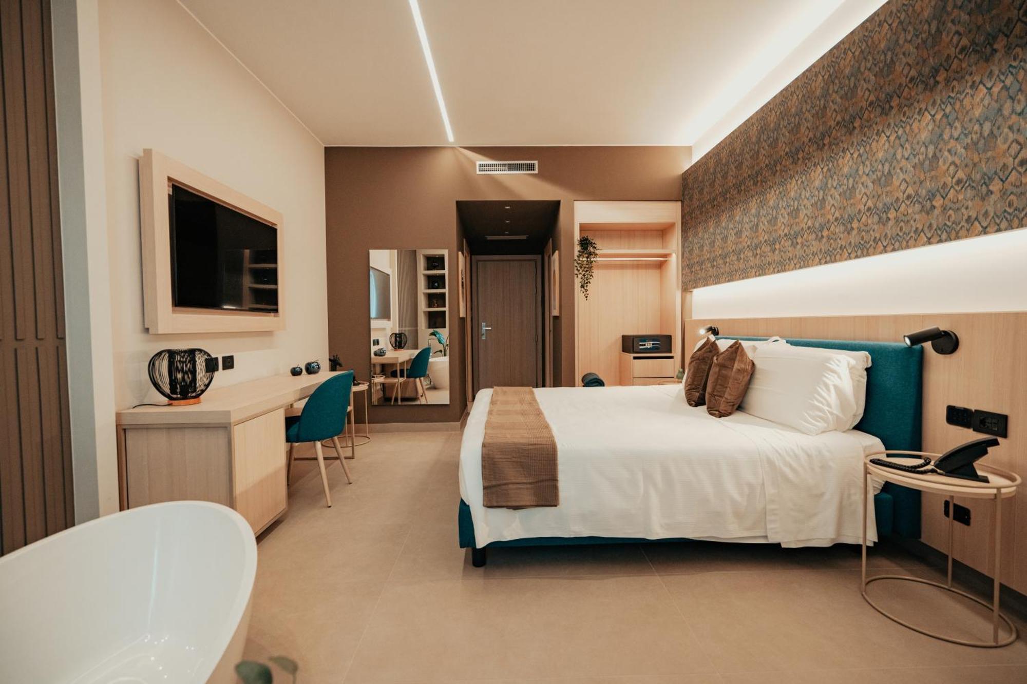 Lumia Hotel Термоли Екстериор снимка