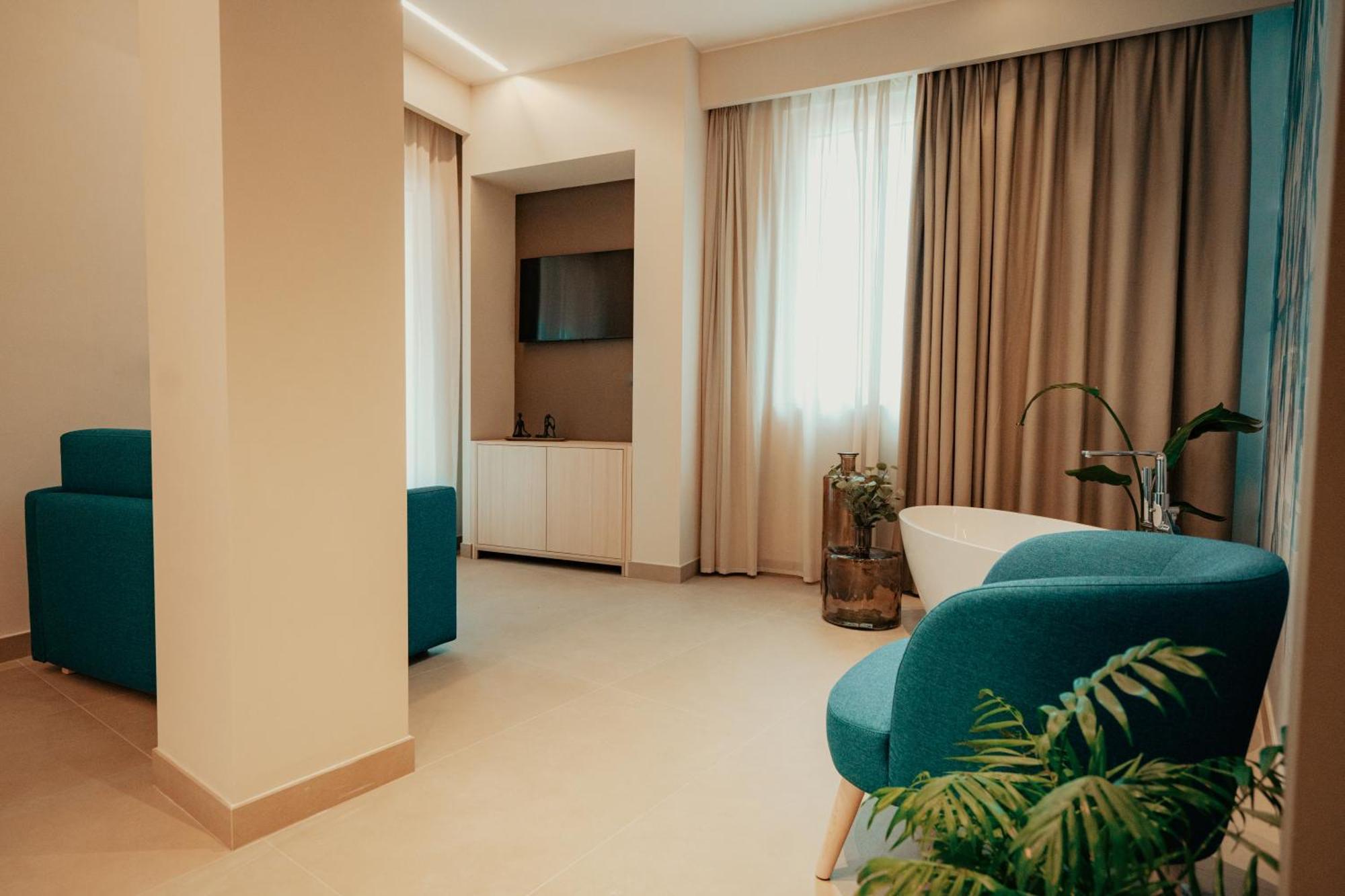 Lumia Hotel Термоли Екстериор снимка